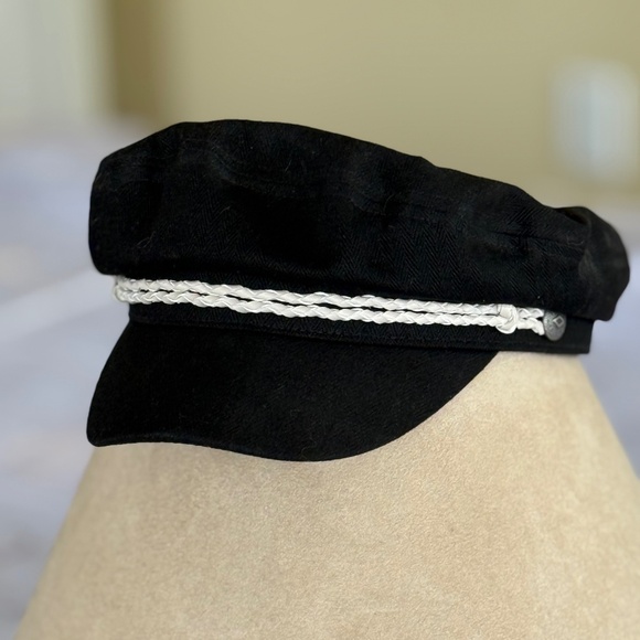 Brixton Fiddler Cap-Wool Blend News Boy Hat Size Small (Never Worn)